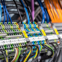 Elektroinstallation eingerichtet
